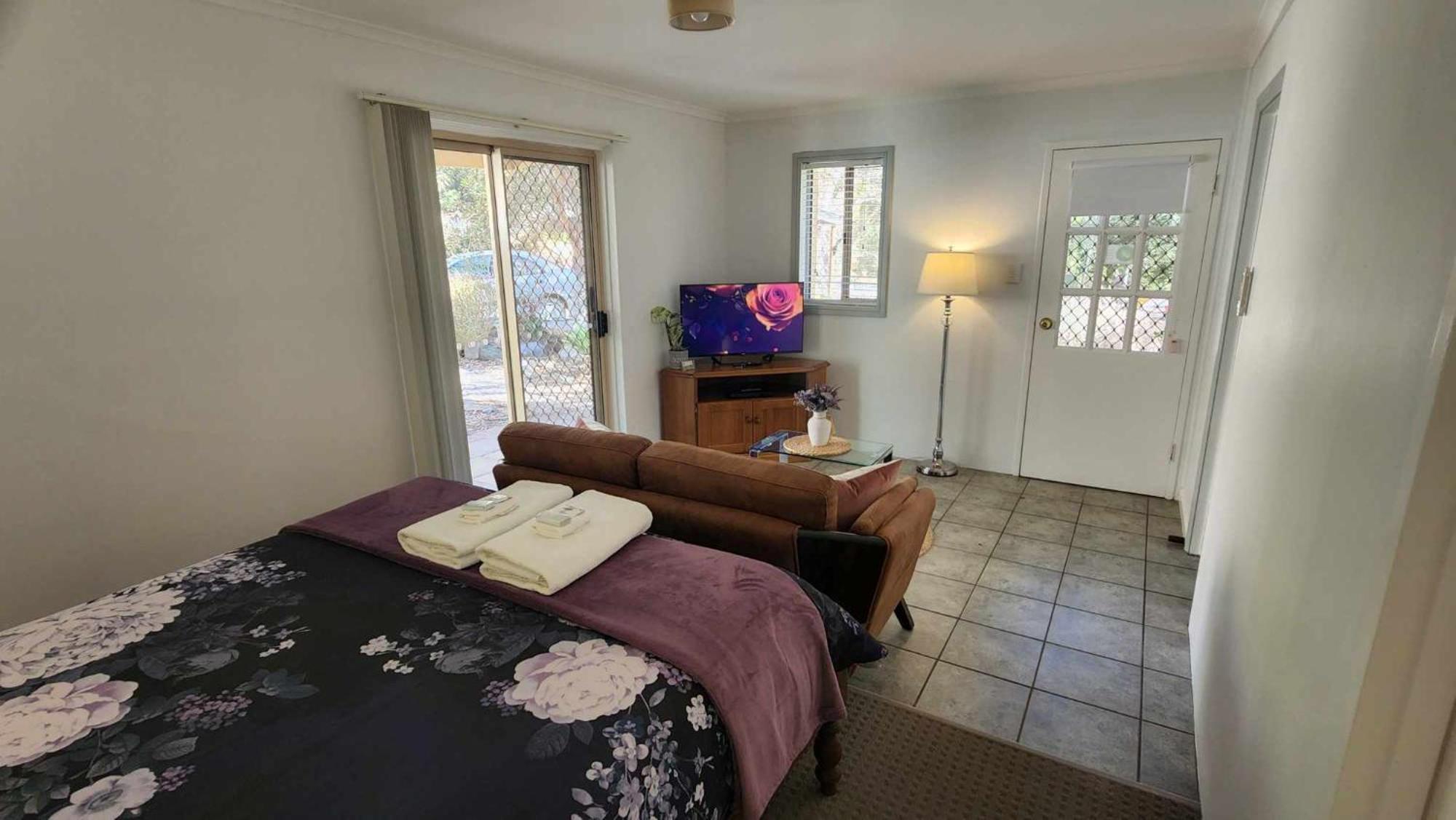 Riesling Trail & Clare Valley Cottages Номер фото